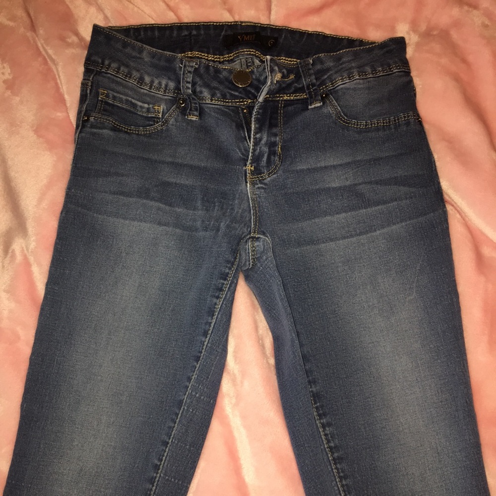 Basic Skinny Jeans - Picture 2 of 3